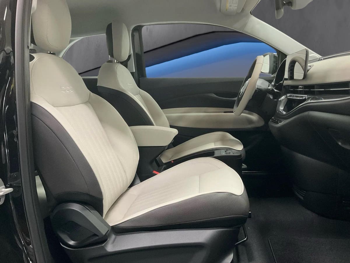 2026 FIAT 500e 9