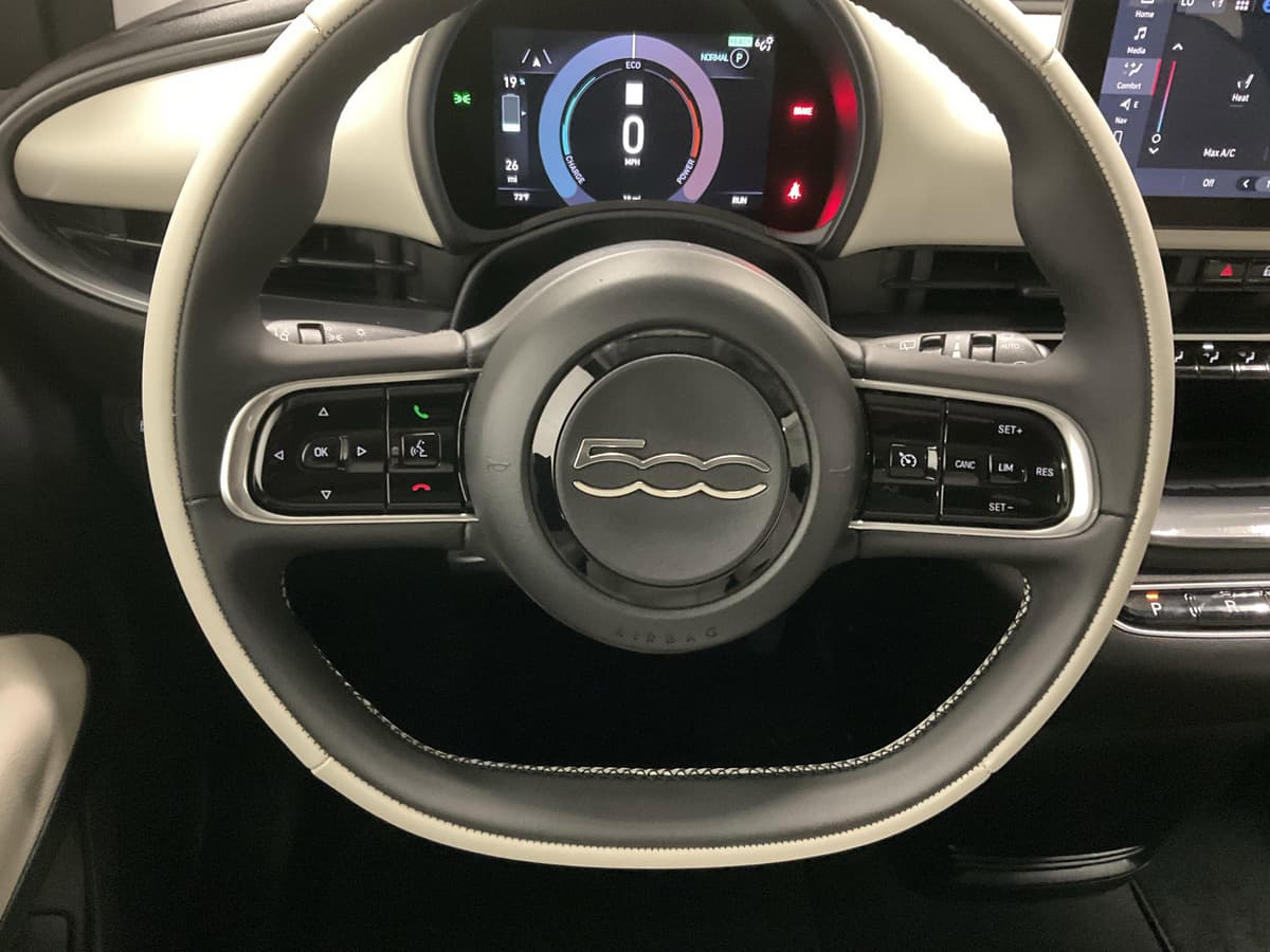 2026 FIAT 500e 12