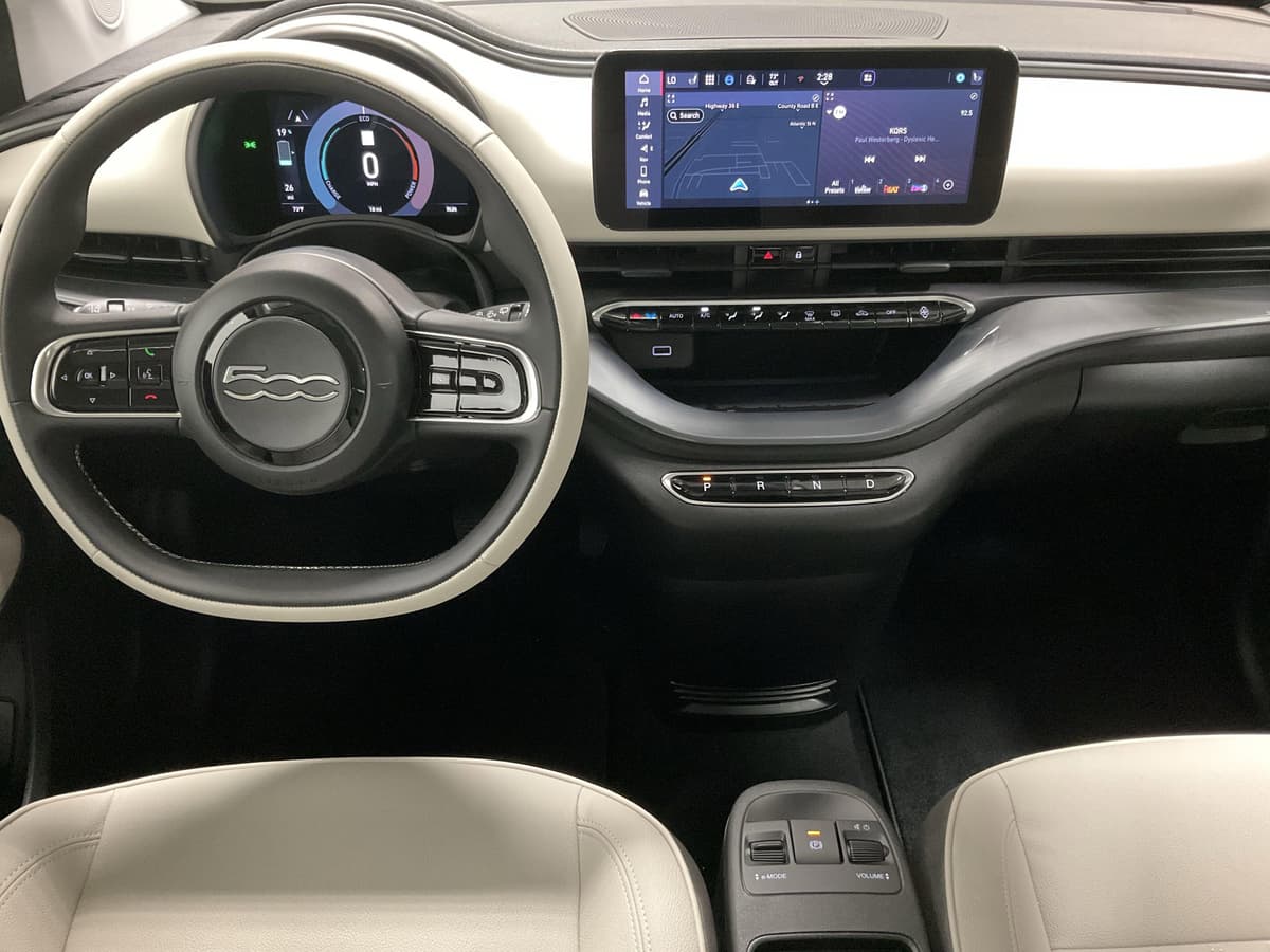 2026 FIAT 500e 10