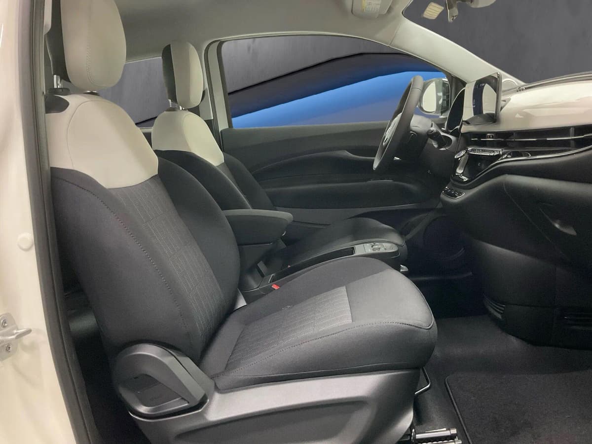 2026 FIAT 500e 10