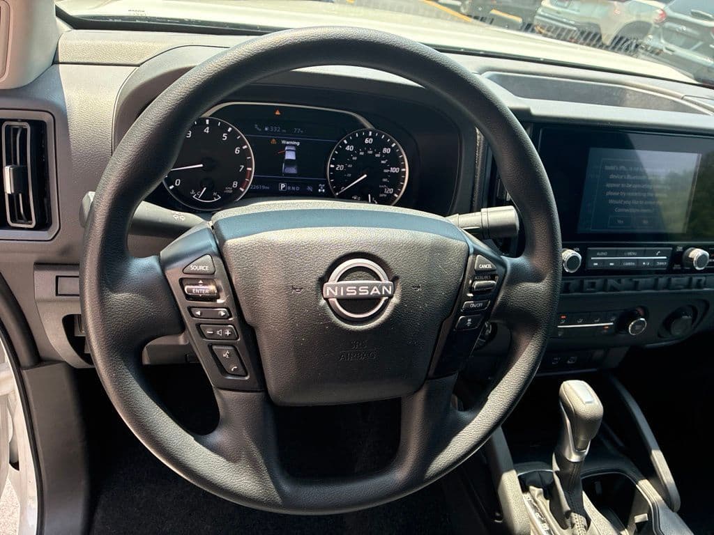 2025 Nissan Frontier 16