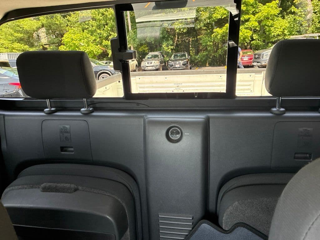 2025 Nissan Frontier 23