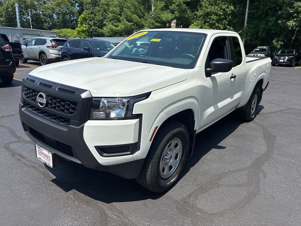 2025 Nissan Frontier 3