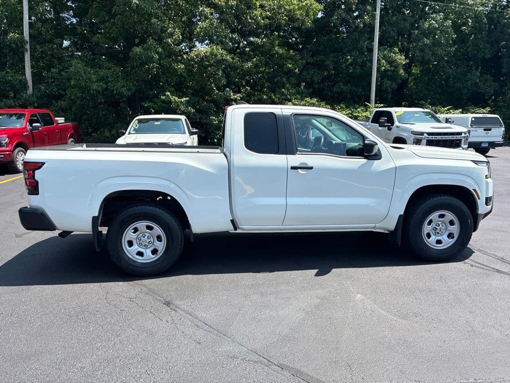 2025 Nissan Frontier 8