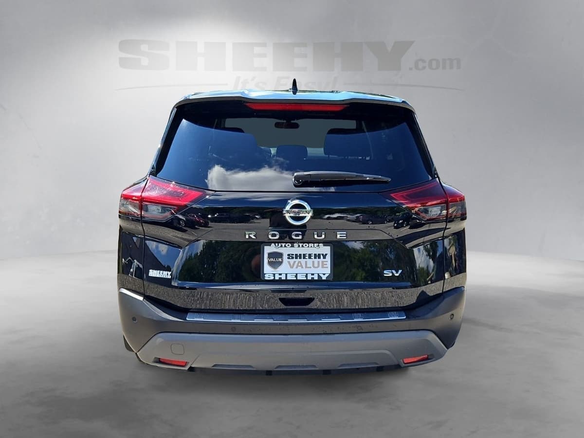 2021 Nissan Rogue 13