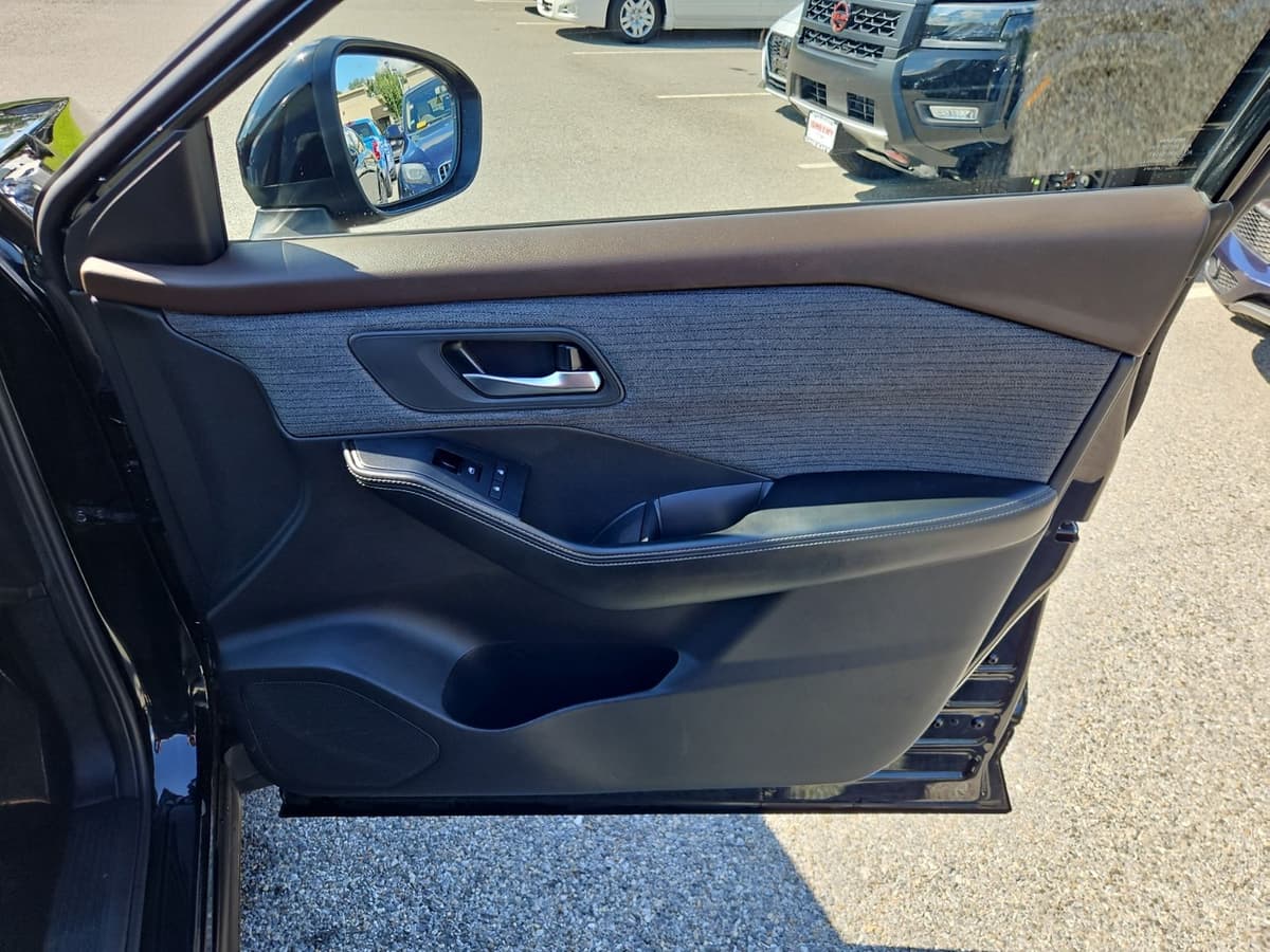 2021 Nissan Rogue 42