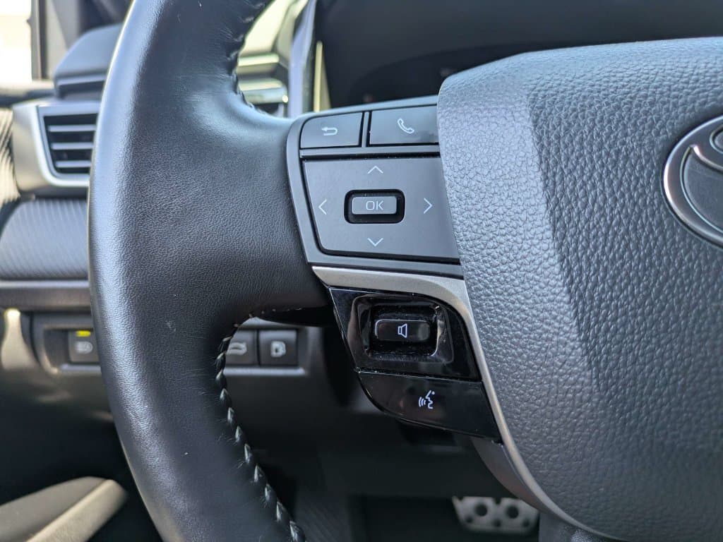 2025 Toyota Camry 23