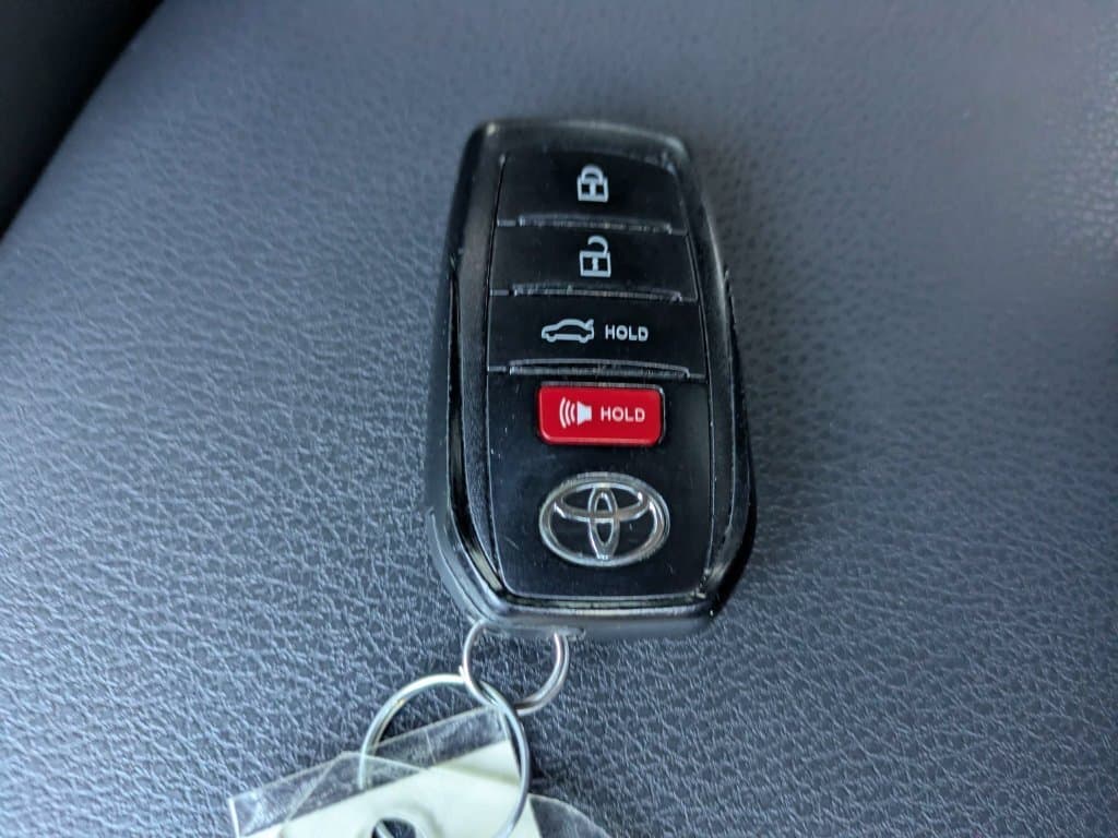 2025 Toyota Camry 27