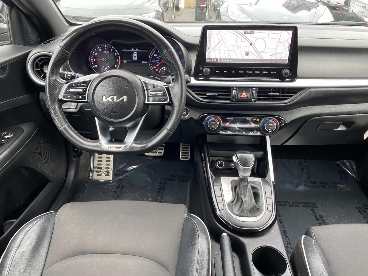 2023 Kia Forte 10