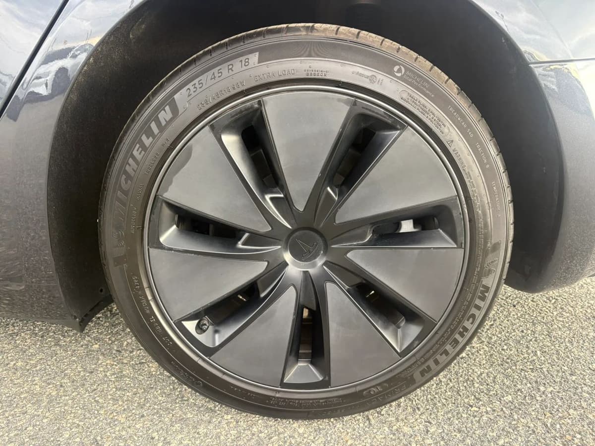2026 Tesla Model 3 32
