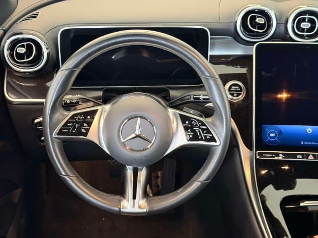 2025 Mercedes-Benz GLC 14