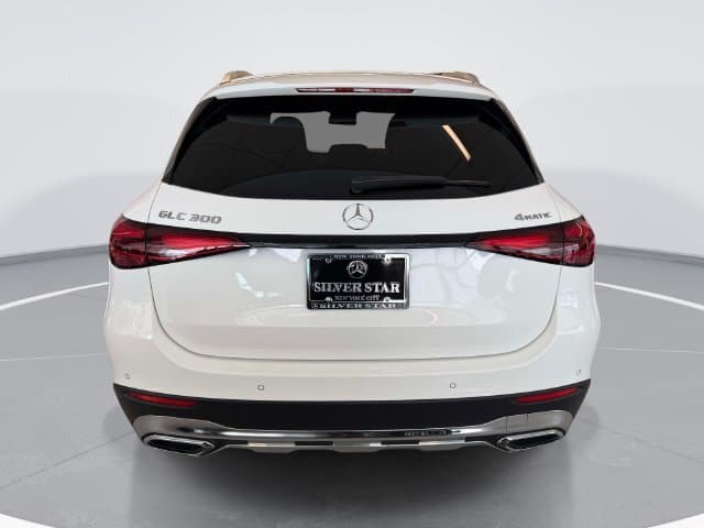2025 Mercedes-Benz GLC 5
