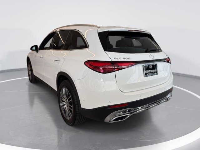 2025 Mercedes-Benz GLC 6