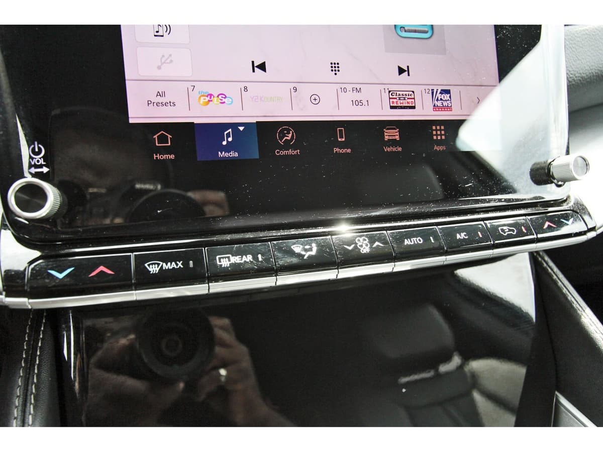 2025 Jeep Wagoneer 29