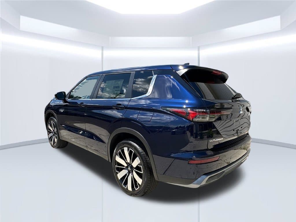 2026 Mitsubishi Outlander Plug-in Hybrid 13