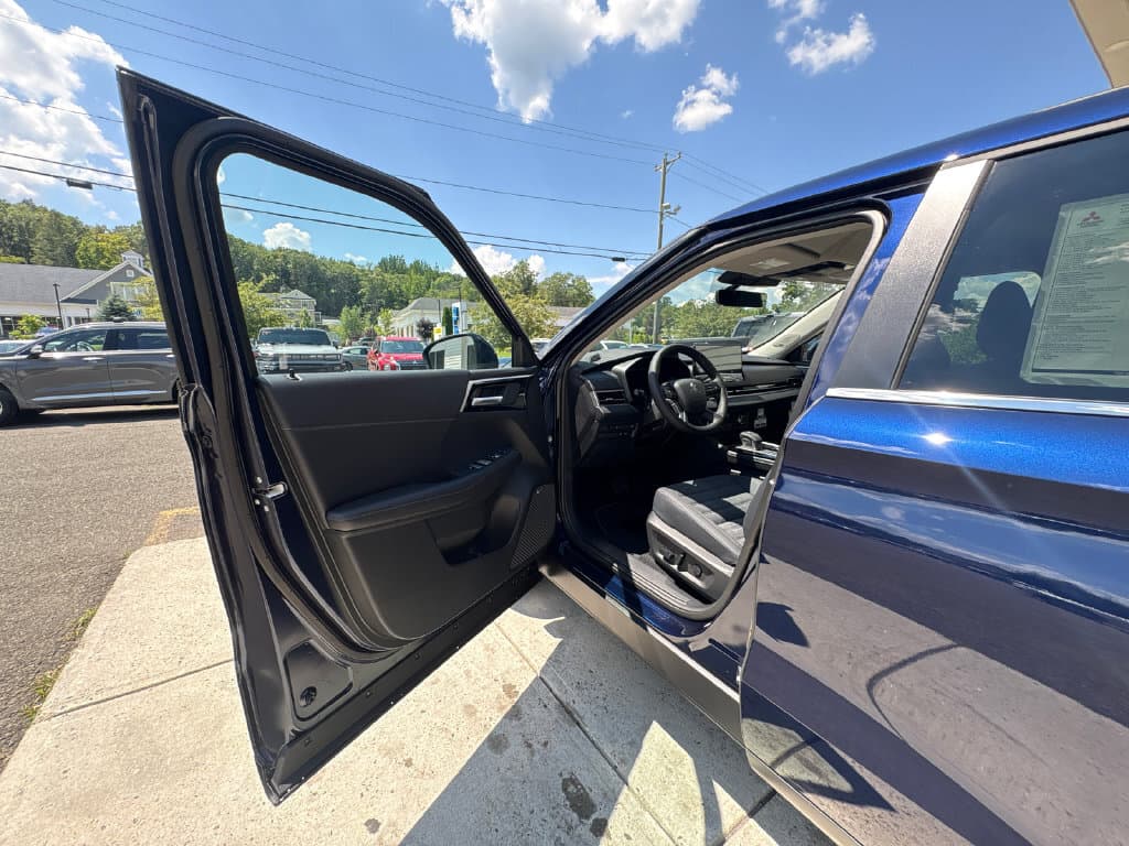 2026 Mitsubishi Outlander Plug-in Hybrid 15