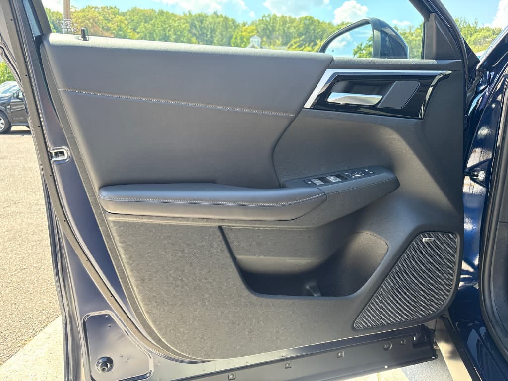 2026 Mitsubishi Outlander Plug-in Hybrid 16