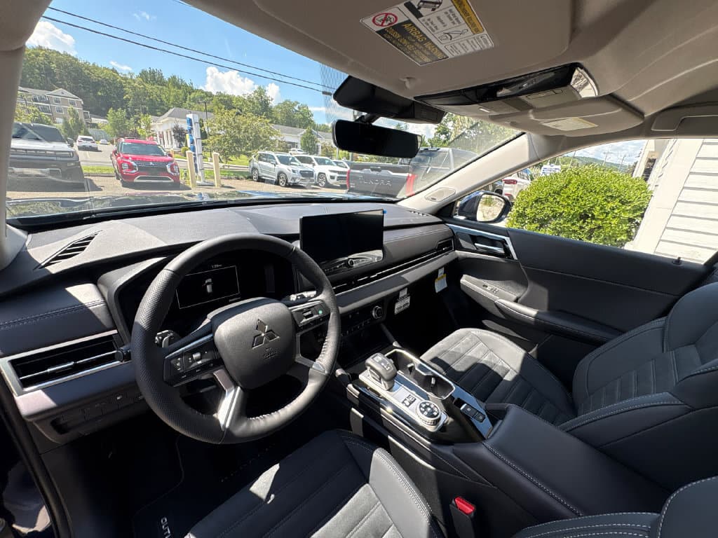 2026 Mitsubishi Outlander Plug-in Hybrid 18
