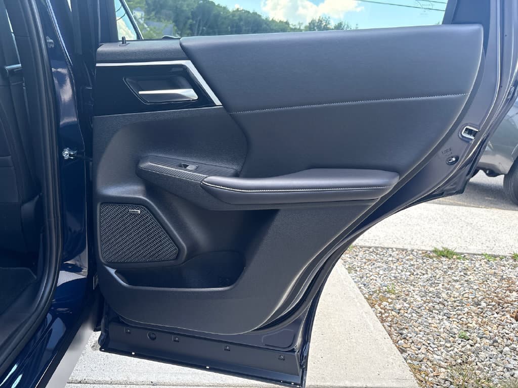 2026 Mitsubishi Outlander Plug-in Hybrid 50