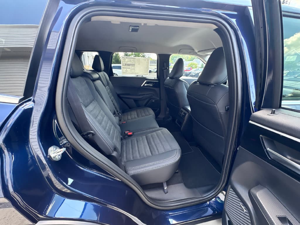 2026 Mitsubishi Outlander Plug-in Hybrid 51
