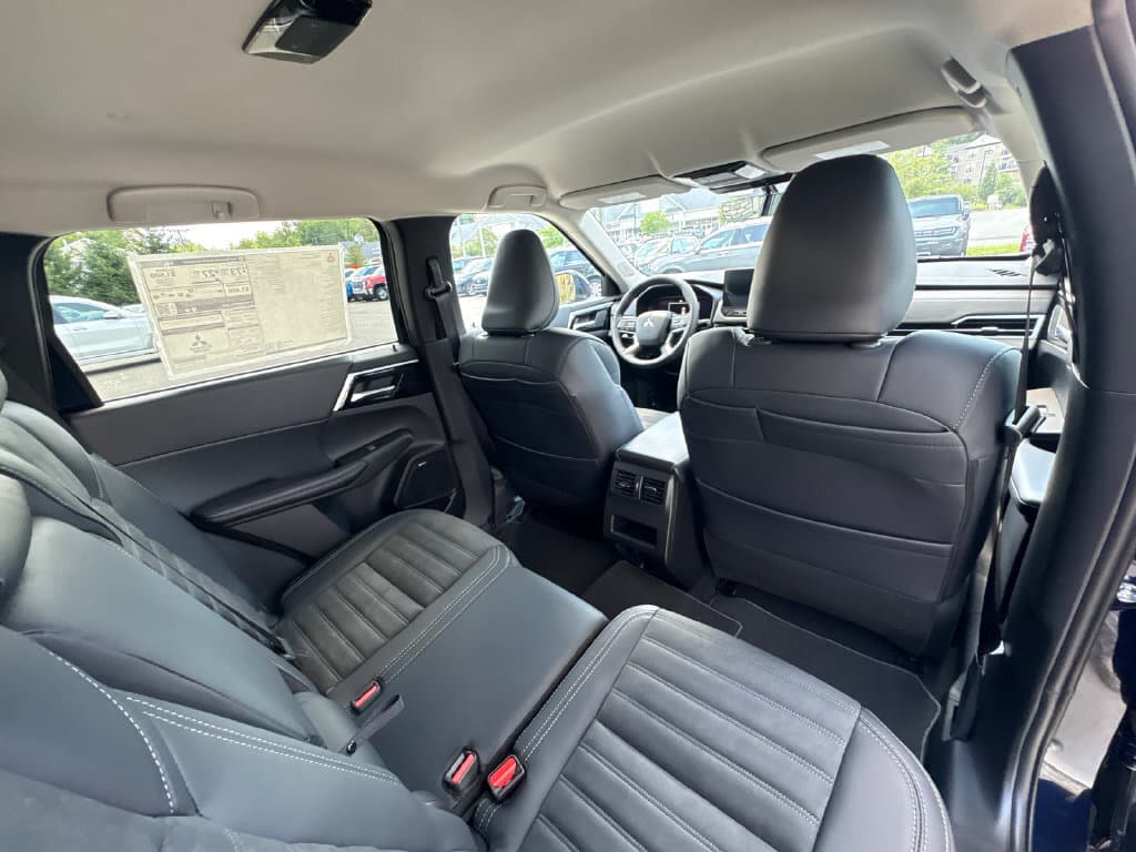 2026 Mitsubishi Outlander Plug-in Hybrid 52
