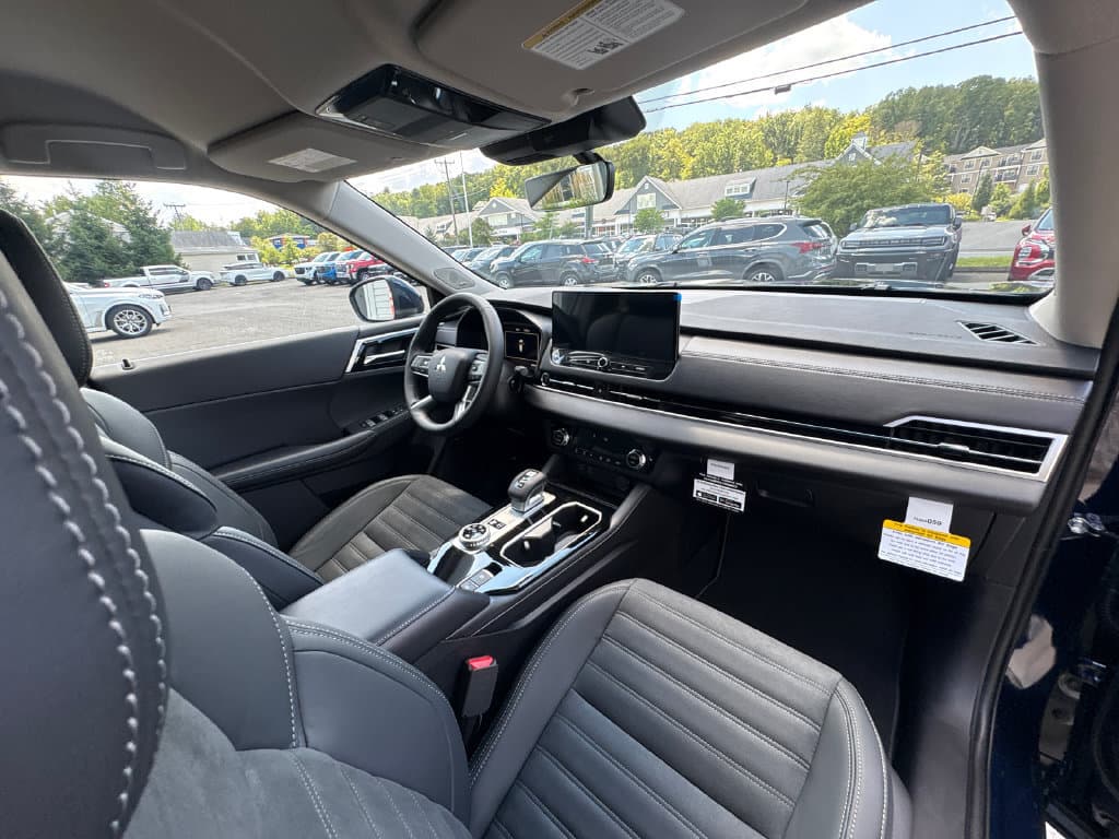 2026 Mitsubishi Outlander Plug-in Hybrid 58