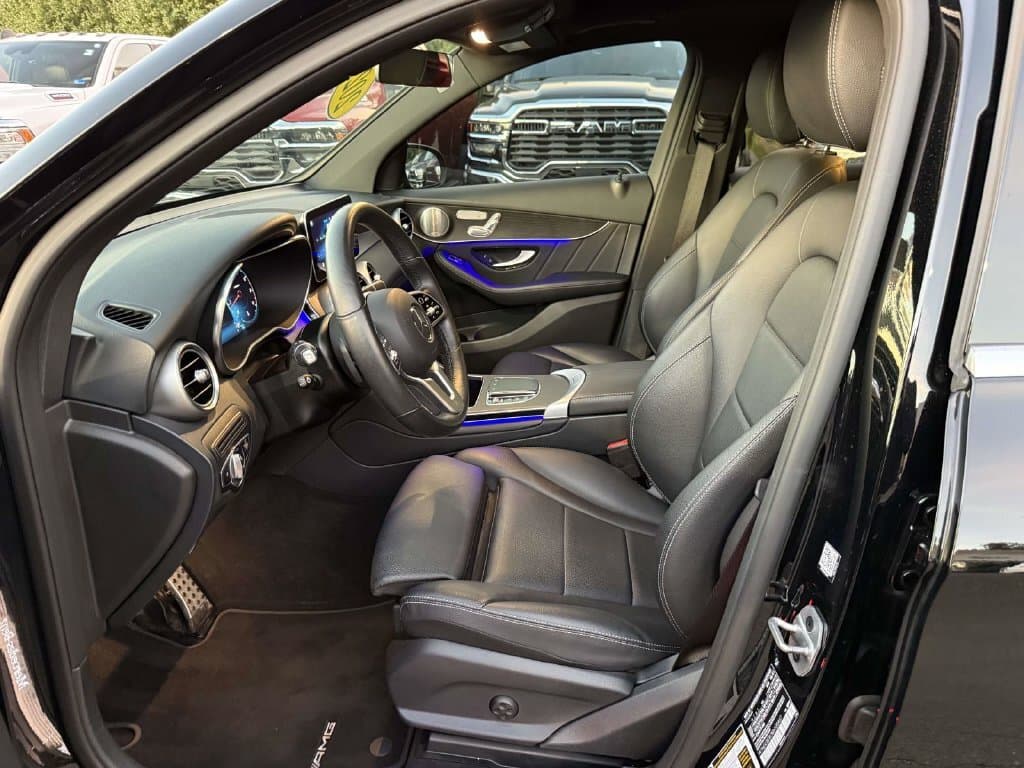2021 Mercedes-Benz GLC 14