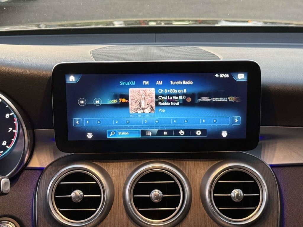 2021 Mercedes-Benz GLC 20