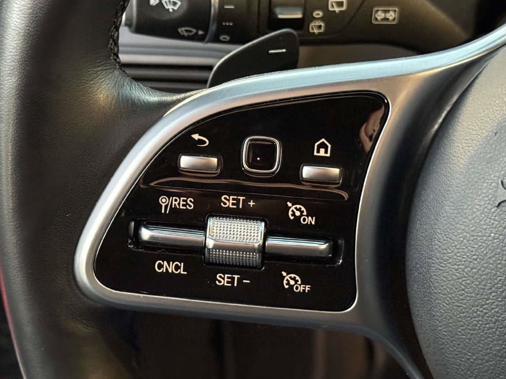 2021 Mercedes-Benz GLC 25