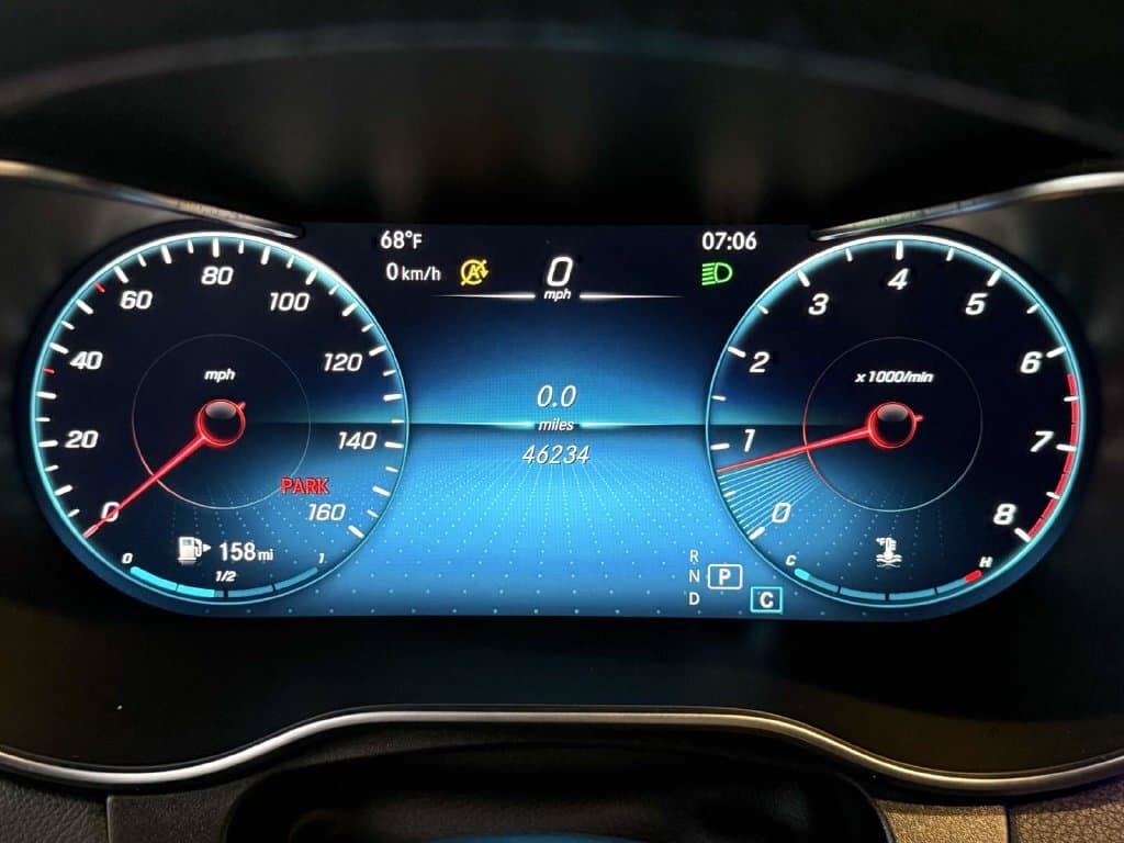 2021 Mercedes-Benz GLC 28