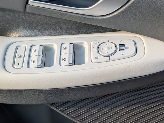2025 Hyundai Sonata 17