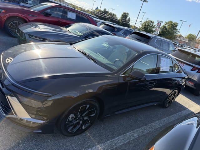 2025 Hyundai Sonata 32