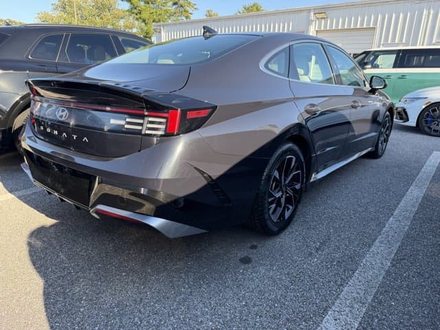 2025 Hyundai Sonata 34