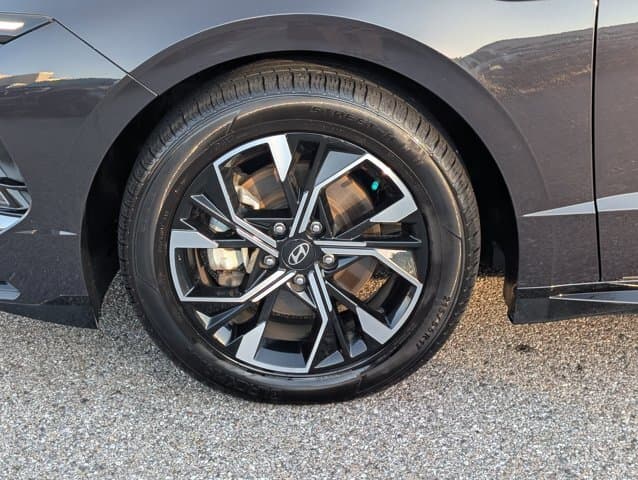 2025 Hyundai Sonata 9