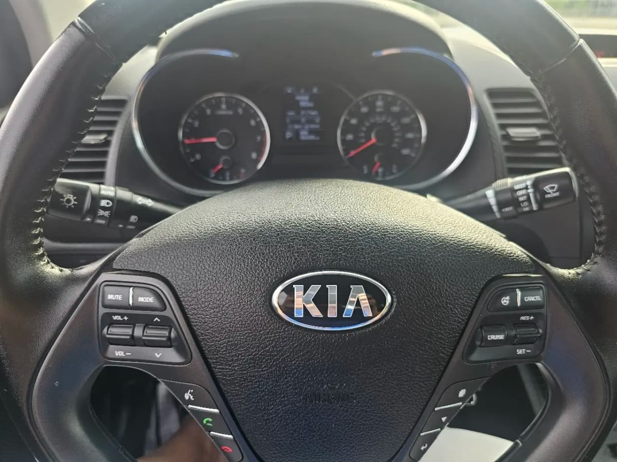 2015 Kia Forte Koup 13