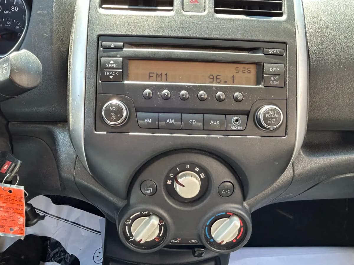 2014 Nissan Versa Note 27