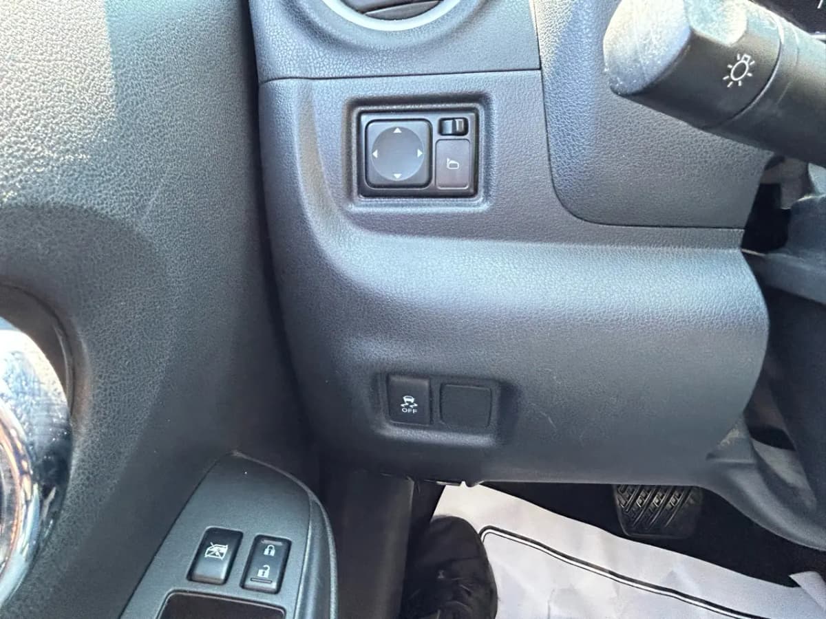 2014 Nissan Versa Note 29