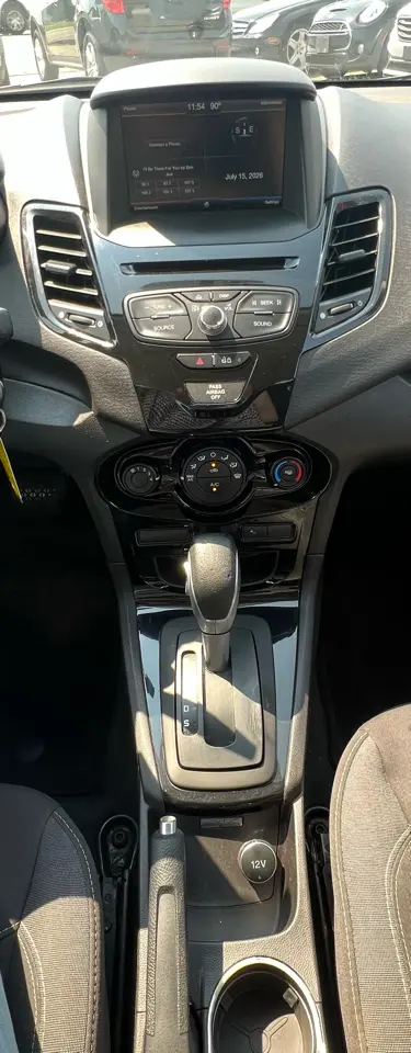 2014 Ford Fiesta 21