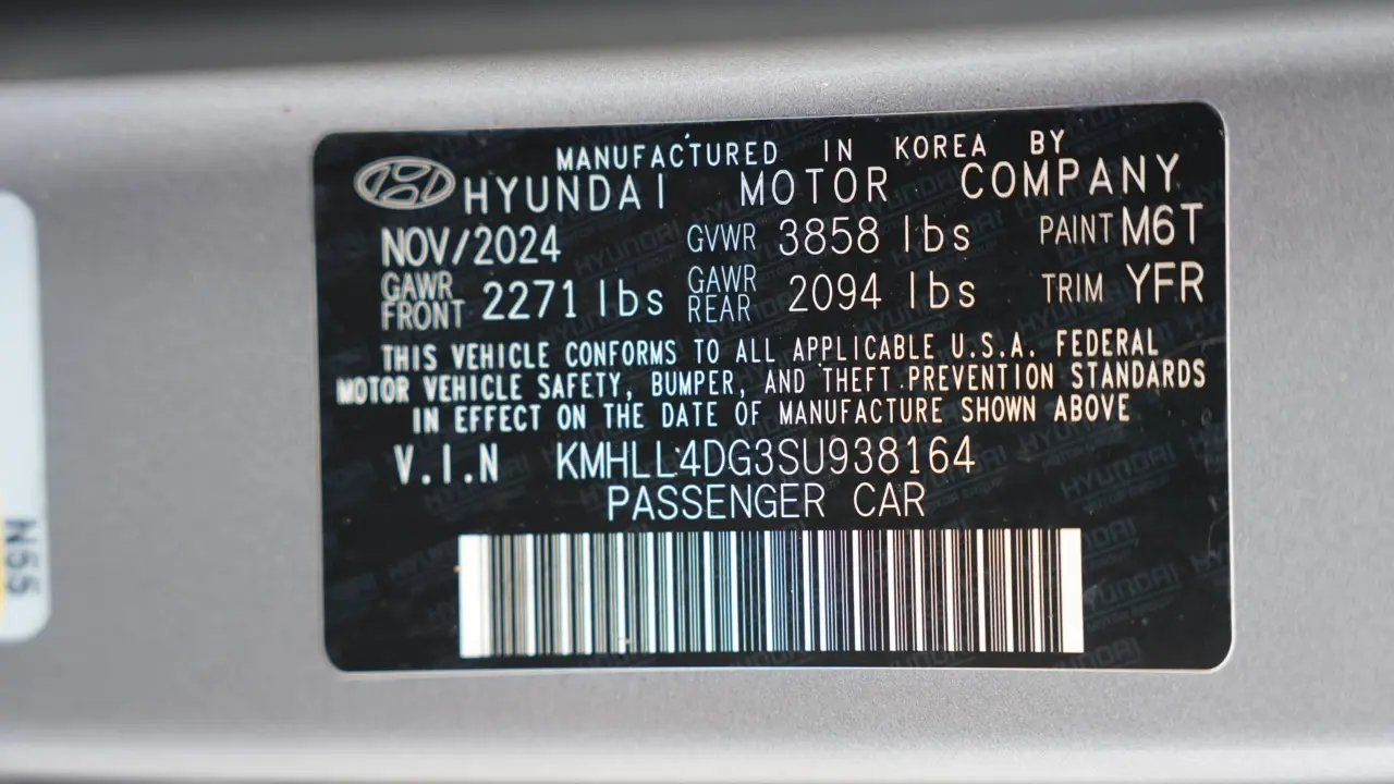 2025 Hyundai Elantra 30