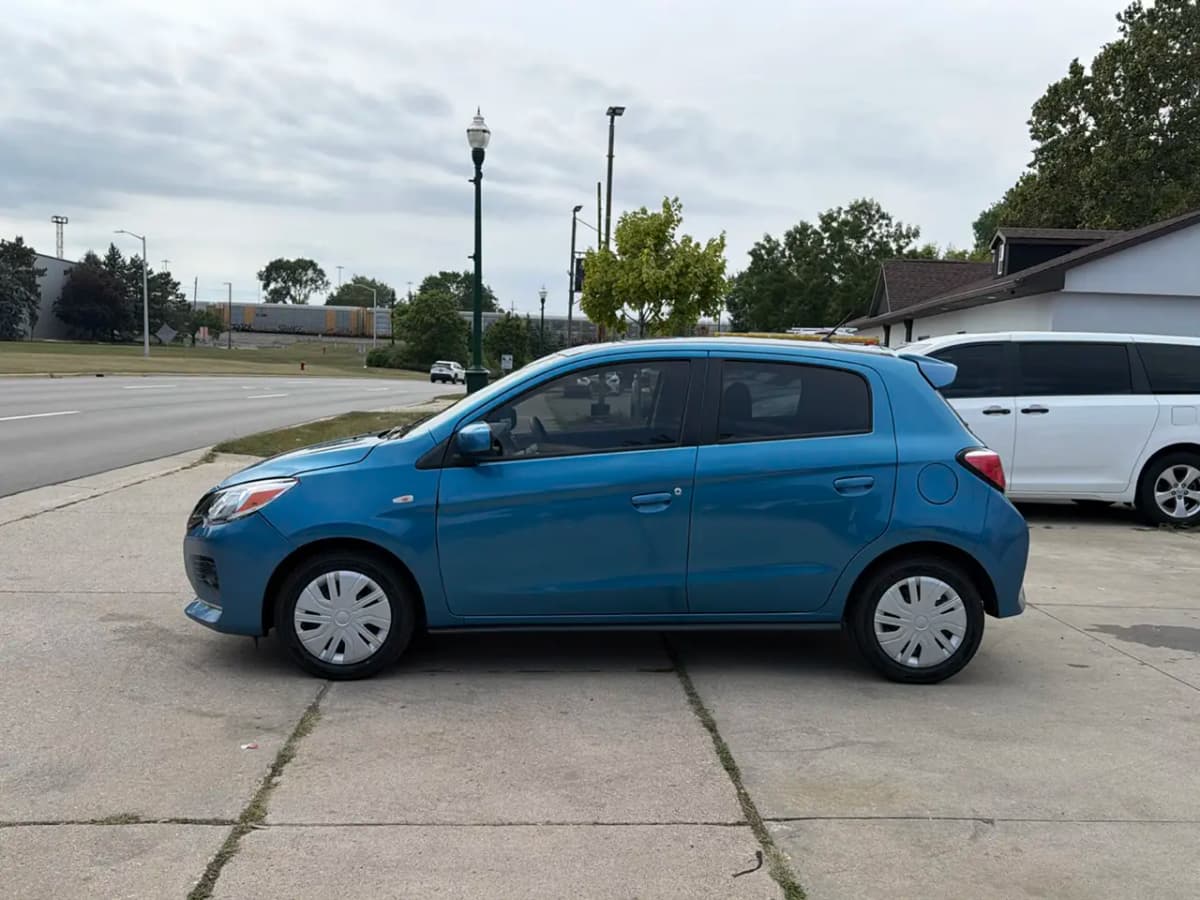 2021 Mitsubishi Mirage 5