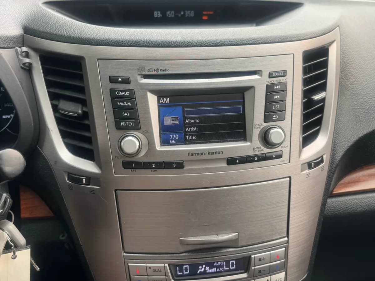 2014 Subaru Outback 19