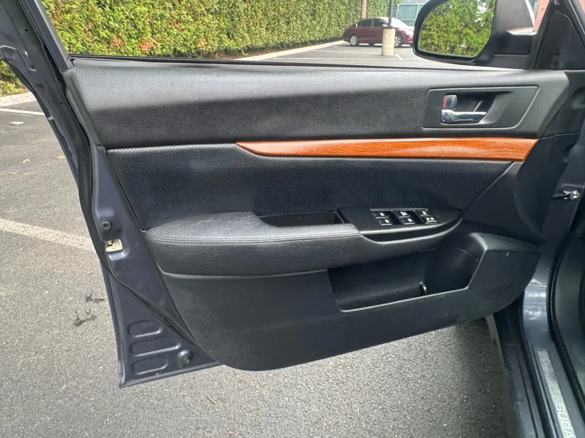2014 Subaru Outback 31