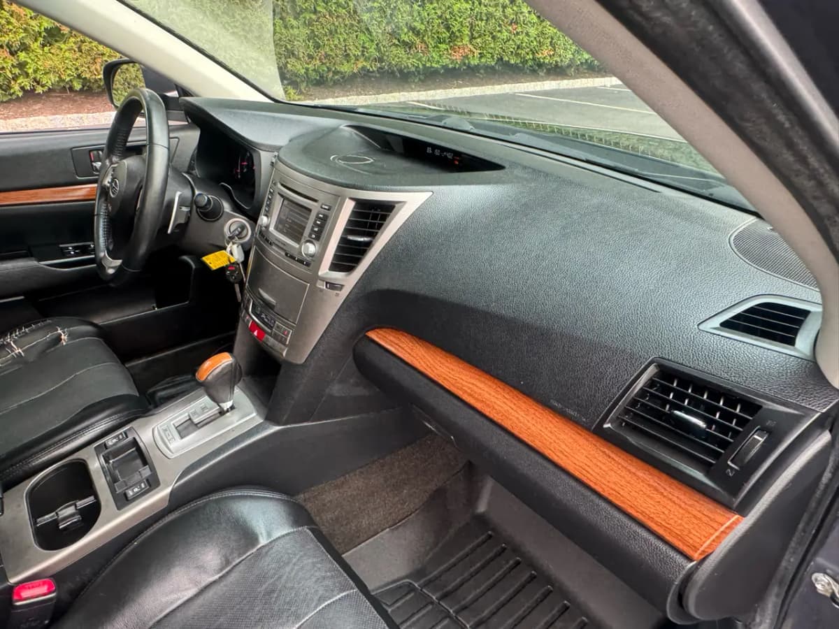 2014 Subaru Outback 35