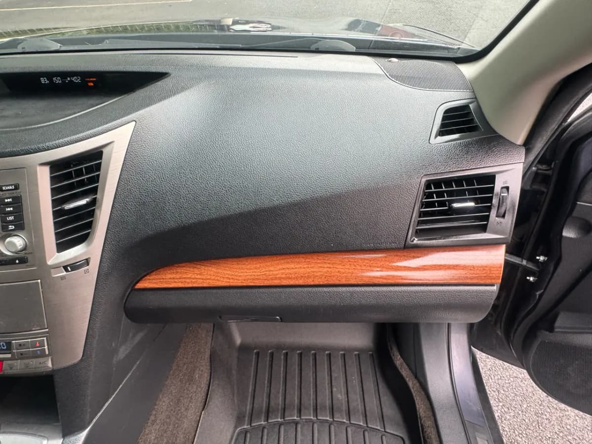2014 Subaru Outback 36