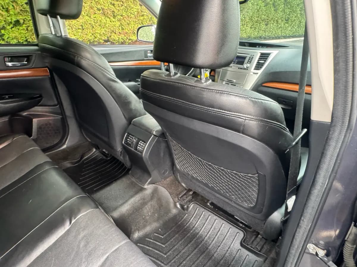 2014 Subaru Outback 42