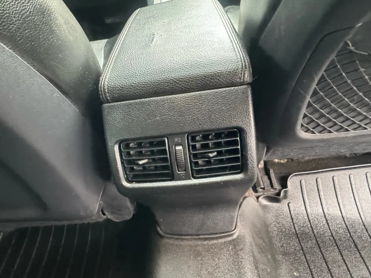 2014 Subaru Outback 44