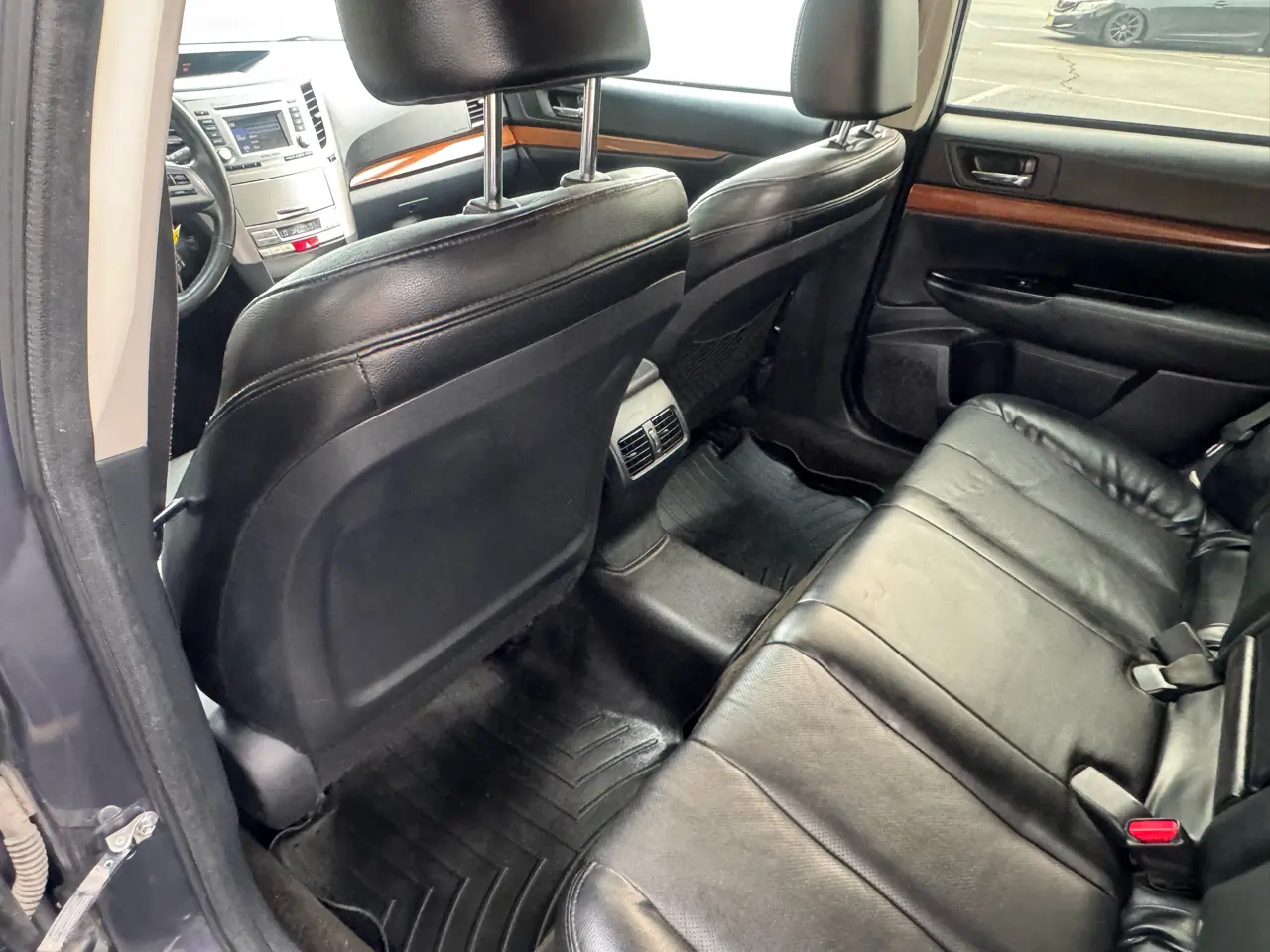 2014 Subaru Outback 52