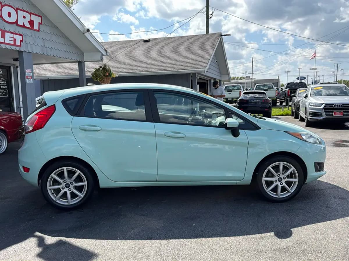 2017 Ford Fiesta 8