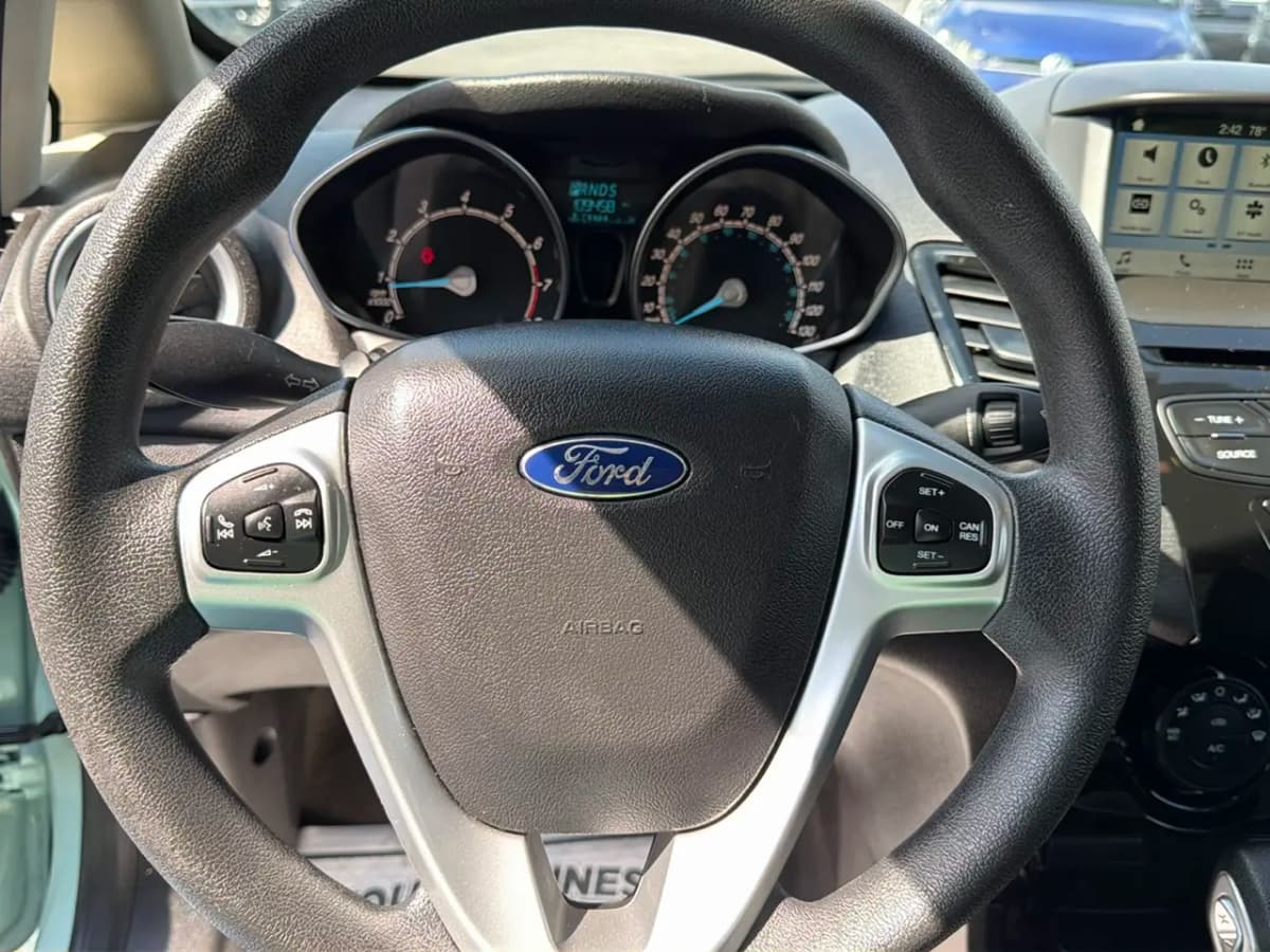 2017 Ford Fiesta 28