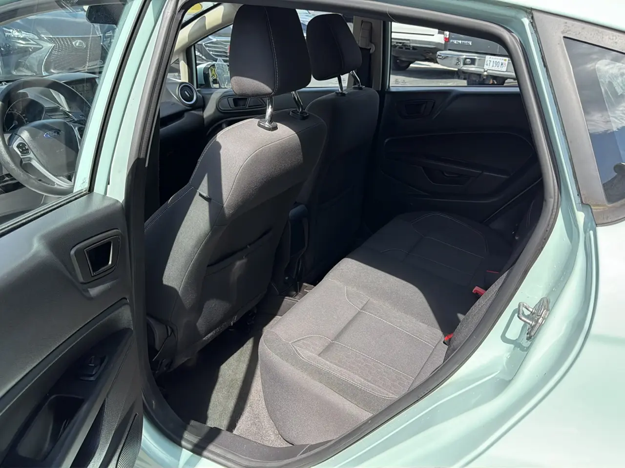 2017 Ford Fiesta 35
